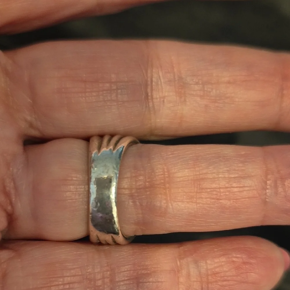 Elegant Sterling Silver 925 Band Ring